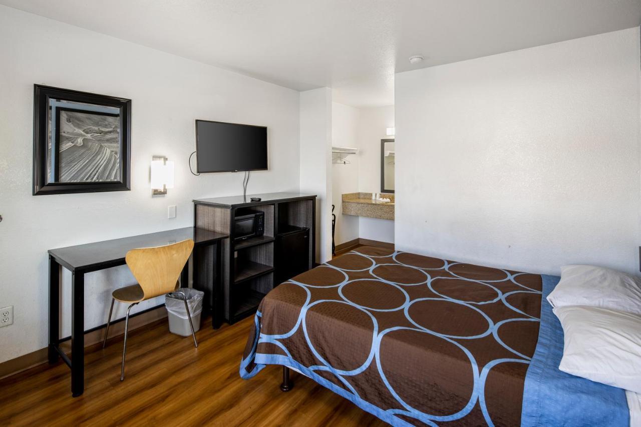 Super 8 By Wyndham Phoenix West エクステリア 写真