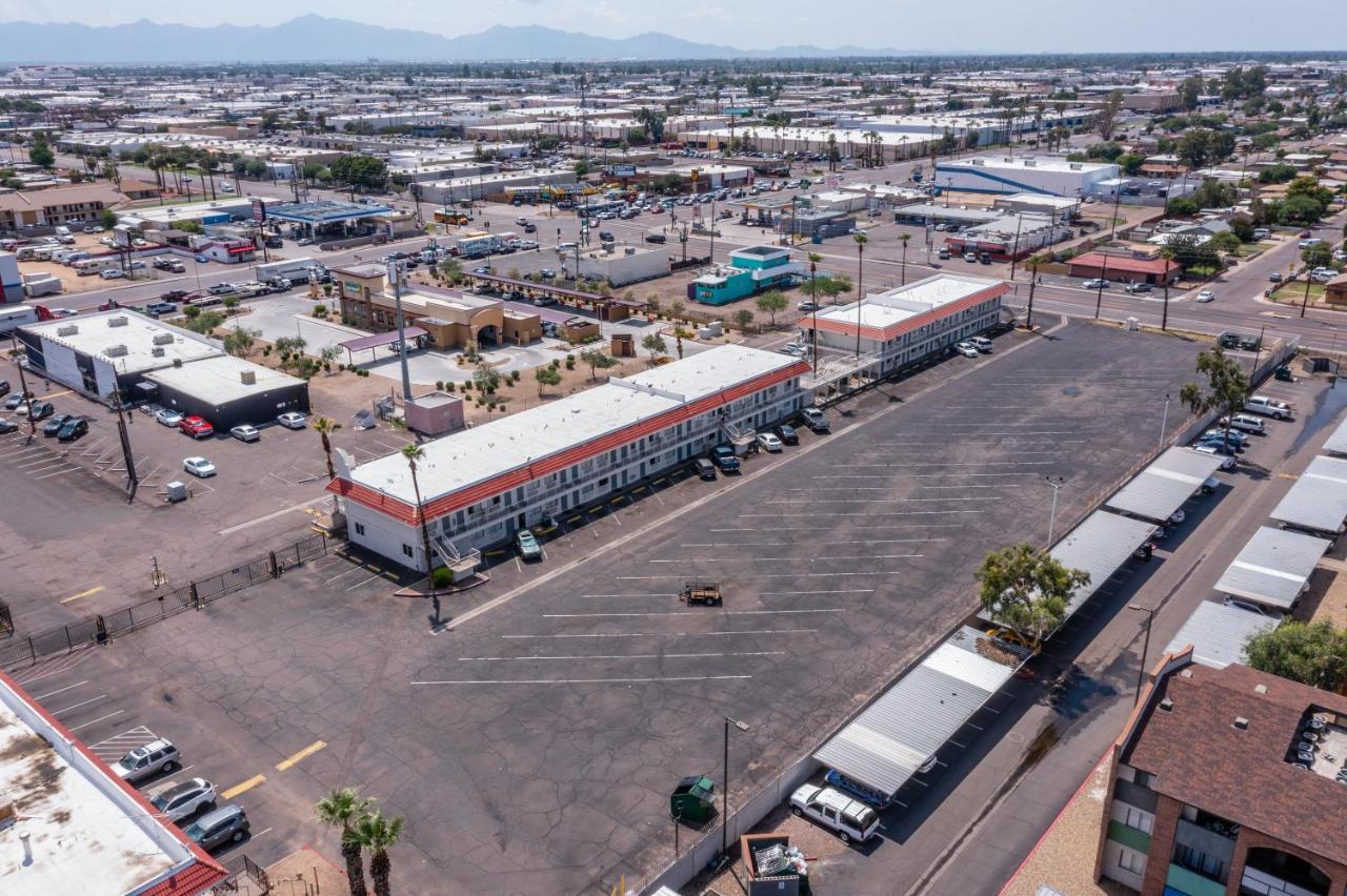 Super 8 By Wyndham Phoenix West エクステリア 写真
