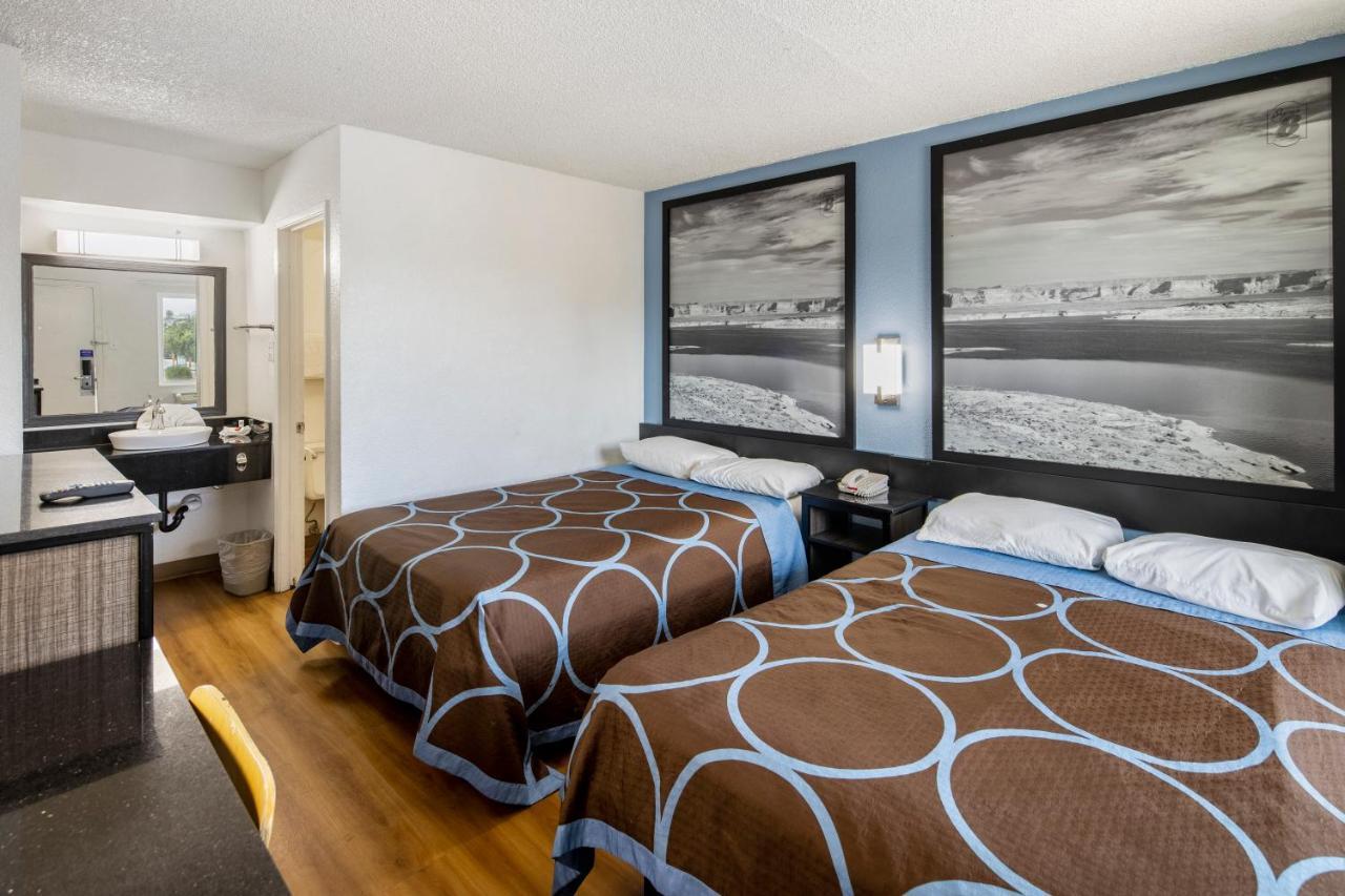 Super 8 By Wyndham Phoenix West エクステリア 写真